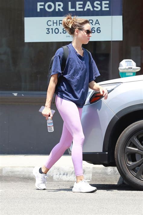 Aubrey Plaza Arrives At A Gym In Los Angeles 06052019 Hawtcelebs