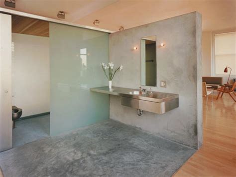 Looking for small bathroom ideas? Universal Design Features in the Bathroom | HGTV