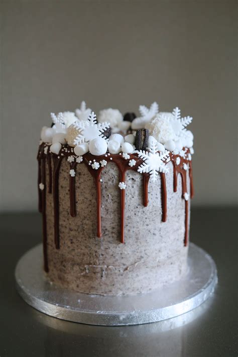 Snowflake Christmas Drip Cake Christmas Cake Winter Cake Drip Cakes