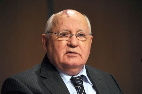 Mikhaïl sergueïevitch gorbatchev ou gorbatchov 3 (en russe : Gorbatchev regrette de ne pas avoir mené l'URSS «à bon ...