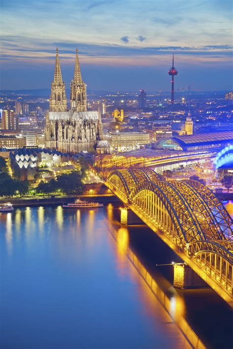 Take A Cologne Rhine River Dinner Cruise And See The Beauty The Cologne