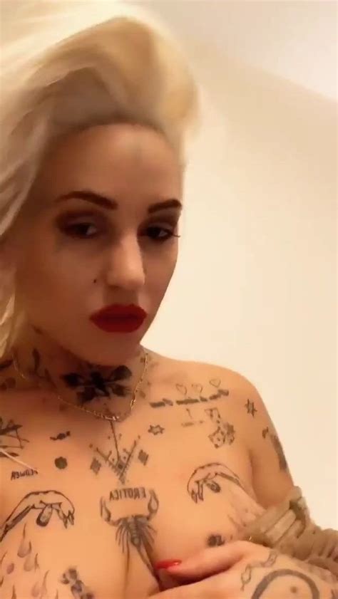 Brooke Candy Topless 15 Pics S And Video Thefappening
