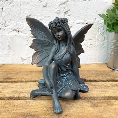 Darthome Ltd Resin Sitting Flower Fairy Outdoor Garden Decorative