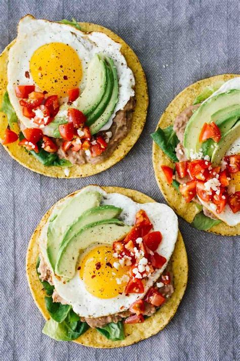 10 Minute Huevos Rancheros Breakfast Tostadas