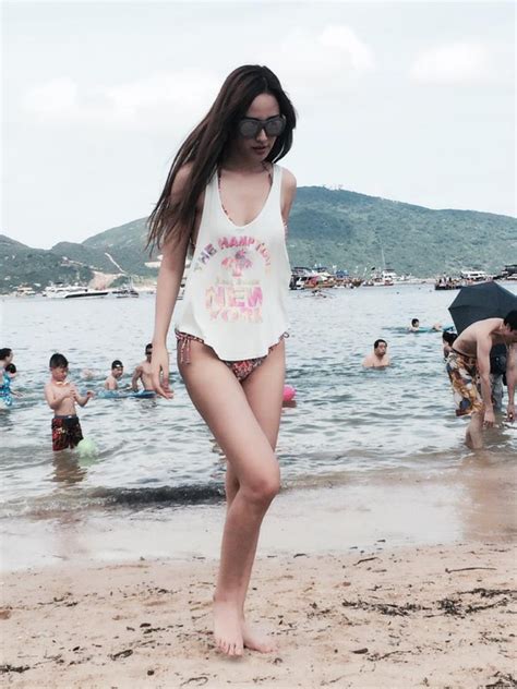 Mai Phương Thúy Nóng Bỏng Cởi áo Trên Biển Hồng Kông Mai Phuong Thuy Sexy Bikini