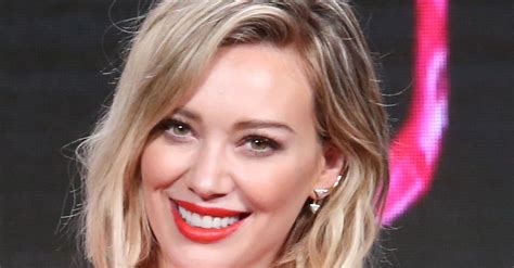 Hilary Duff Debuts A New Pastel Hairstyle Huffpost
