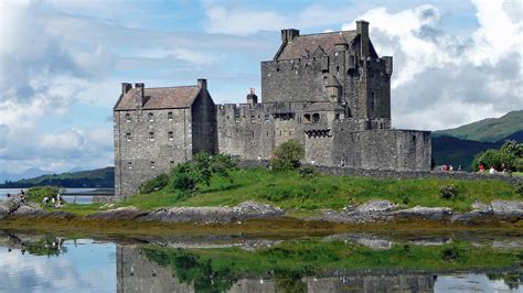 Scotland is a country that is part of the united kingdom and covers the northern third of the island of great britain. Historic Scotland Explorer Pass |Scottish Heritage ...