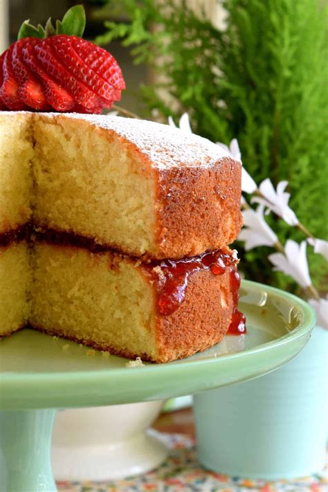 Jam Filled Vanilla Layer Cake Lord Byrons Kitchen Jam Cake Recipe Apple Jelly Cake Recipe