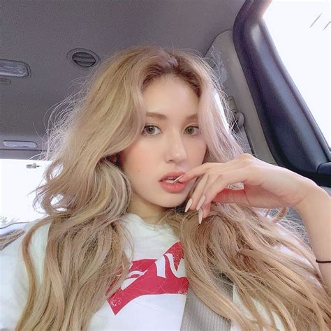 Somi Bar On Twitter In 2020 Blonde Hair Girl Somi Jeon Somi