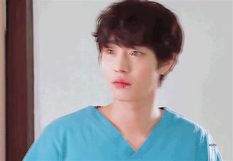 อันฮโยซบ Ahn Hyoseop หมอฝึกหัดใน Dr Romantic 2