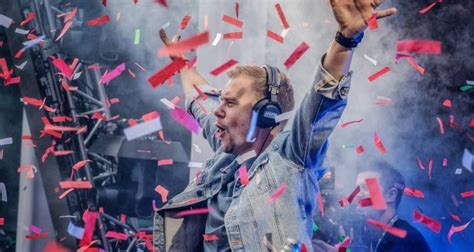 Armin Van Buuren Revela Una Sorpresa Durante Su Show En Amsterdam Music