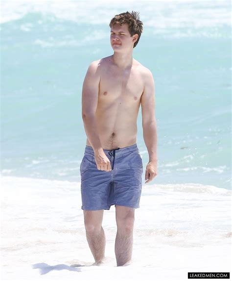 Ansel Elgort Penis Pics Leaked NSFW Videos 2020 Leaked Men