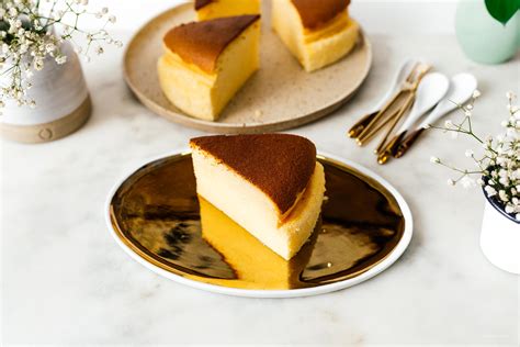Fluffy Jiggly Cotton Cheesecake Japanese Cheesecake Recipe · I Am A Food Blog I Am A Food Blog