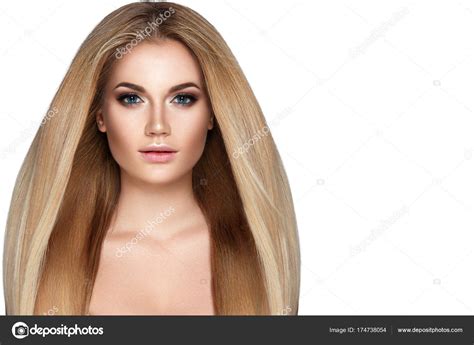 Woman With Healthy Blond Hair — Stock Photo © Demidenkoelena 174738054