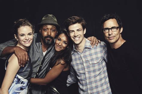The first season of the flash premiered on october 7, 2014 on the cw and concluded on may 19, 2015. 'The Flash': Does the Season 7 Poster Tease New Powers for ...