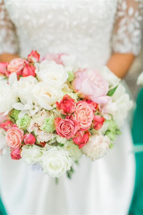 Rose And Hydrangea Bouquet Elizabeth Anne Designs The Wedding Blog