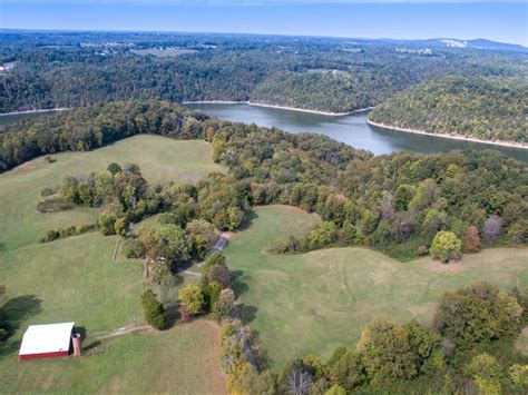 Find out more about this tennessee treasure and what makes it special other records include the largest lake trout and kentucky muskie. 116 Acre Retreat - Dale Hollow Lake : Farm for Sale in ...
