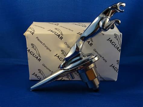 Original Boxed Genuine Sealed Jaguar Leaper Emblem Badge Mascot - Catawiki
