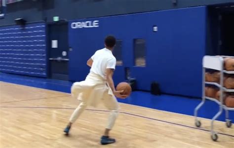 Look Insane Steph Curry Practice Video Going Viral Sunday The Spun