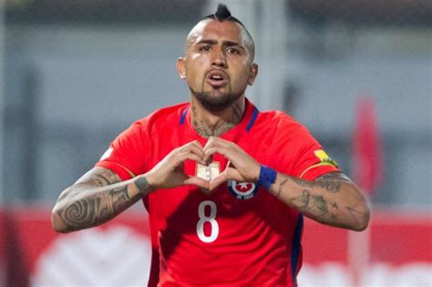 Young gore spent much of his childhood with his blind grandfather, senator t.p. Friendly International: Arturo Vidal Scores Exquisite ...