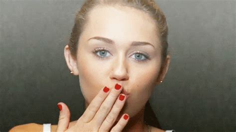 Miley Cyrus Music Video Gif Wifflegif Vrogue Co