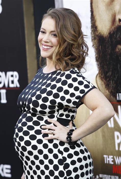 Top 20 Pregnant Celebrity Fashion Photos