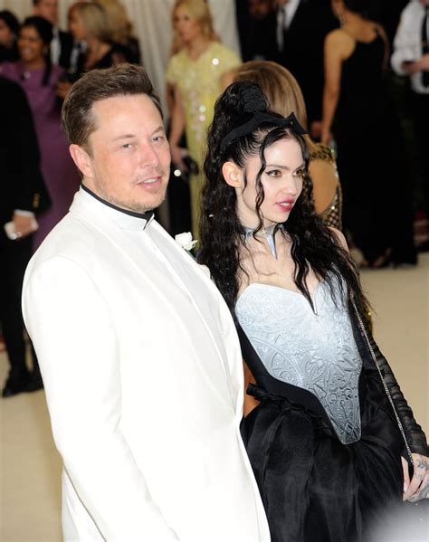 — gunnm (@9000x) 8 мая 2018 г. Are Elon Musk and Grimes Dating? | POPSUGAR Celebrity Photo 5