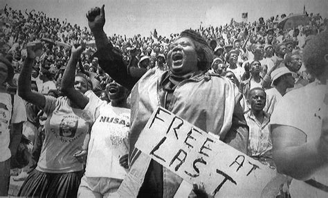 Imagens Resgatam Alegria E Tensão Na África Do Sul Após Libertação De