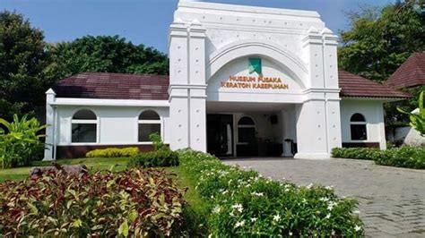 Wisata Sejarah Dan Budaya Di Museum Pusaka Keraton Kasepuhan Cirebon