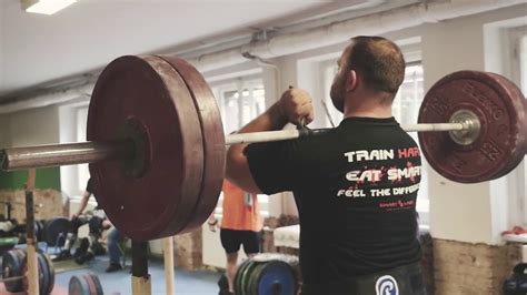 Párty hárder má být pokračování té nejdivočejší, maximálně nekorektní a podle mnohých i nejlepší české komedie posledních let párty hárd. Jiří Orság - Road to America #3 - YouTube