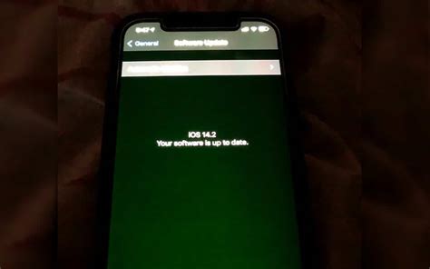 Iphone 12 Screen Flashes Green Due To Bug Apple Is Investigating Az