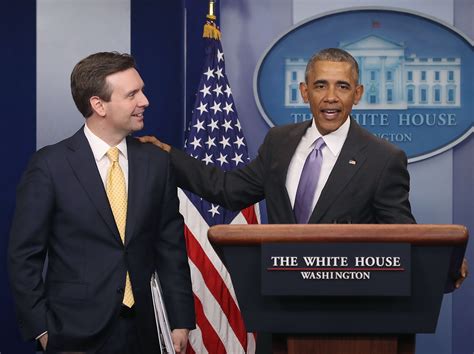 Obama Surprises White House Press Secretary During Final Press Briefing Ktla