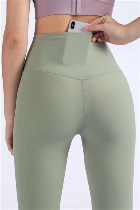 2020 Wholesale Sexy Custom Tight Leggings High Waist Women High Elastic Lululemon Quality Yoga