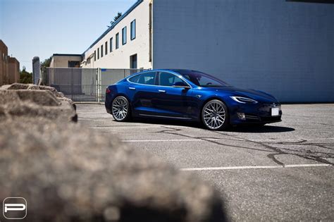 Tesla Model S Blue Pur Fl25 Wheel Front