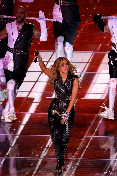 Jlo Puts On A Very Racy Super Bowl 2020 Half Time Performance With Pole Dancing And Sexy Outfits