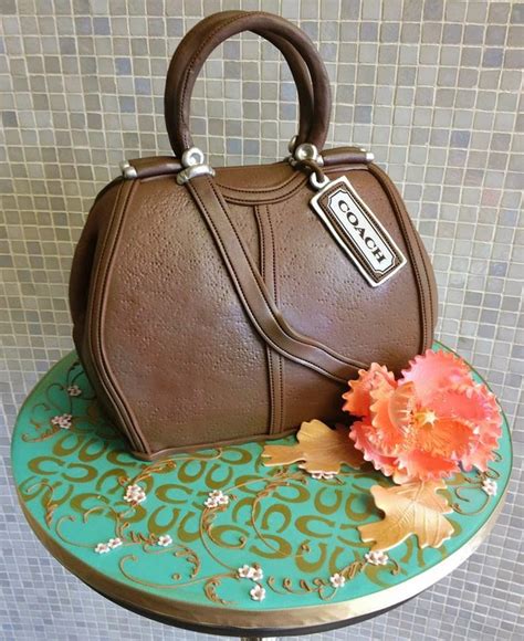 Finding Purse Cakes In Milan Purse Birthday Cake Almost Looks