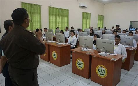 Unduh gratis contoh soal tes cpns cat kejaksaan agung melalui beberapa tautan di bawah. Ratusan Peserta Ikuti SKD CPNS Kejaksaan RI di BKN ...