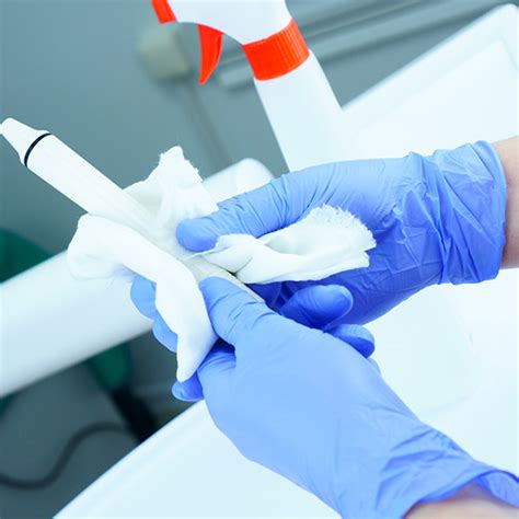 Cómo limpiar y desinfectar el instrumental médico Papelmatic