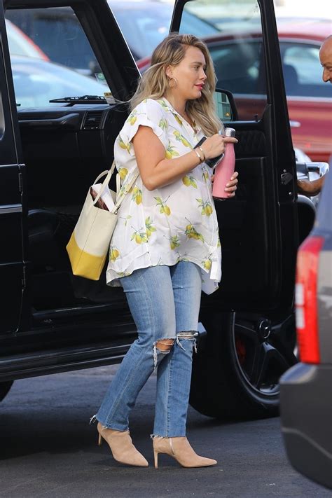 Pregnant Hilary Duff Arrives At Appointment In Los Angeles 10 08 2018 Hawtcelebs
