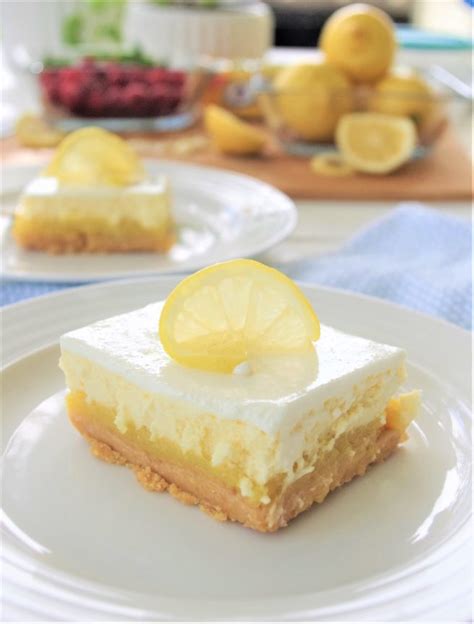 Lemon Sour Cream Cheesecake Dessert Bars With Lemon Oreo