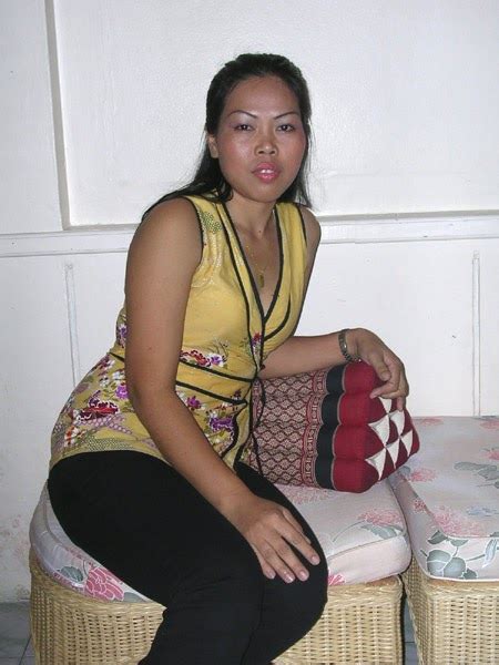 lanna thai massage girl mol