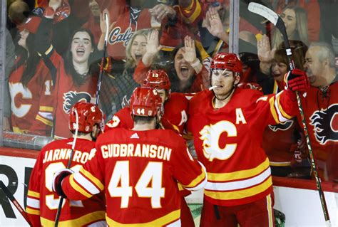 Gaudreau’s Ot Goal Gives Flames 3 2 Win Over Stars In Game 7
