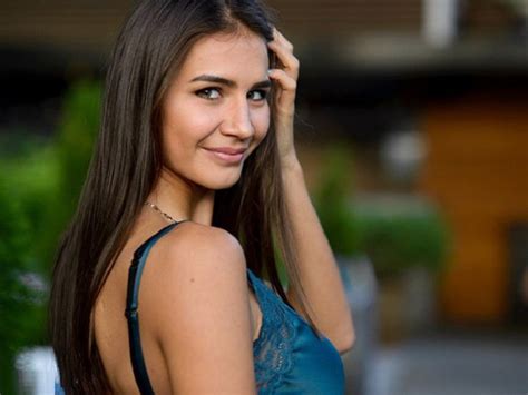 Why Are Ukrainian And Russian Women So Good Looking Is There Something In The Water Quora