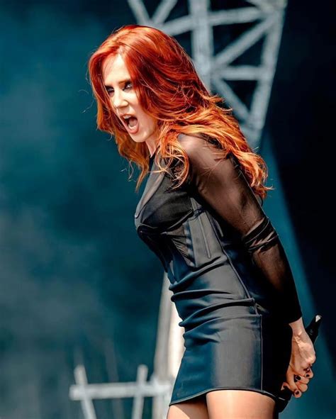 sexy simone simons looking like she s getting her milf ass pounded r metalnsfw