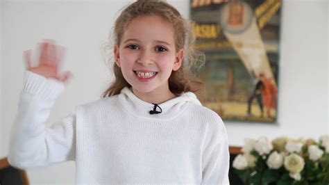 Issy Simpson Wiki 2021 Net Worth Height Weight Relationship And Full