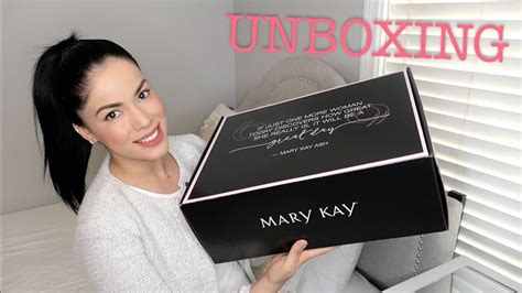 Whats Inside Unboxing 2019 Mary Kay Starter Kit Youtube