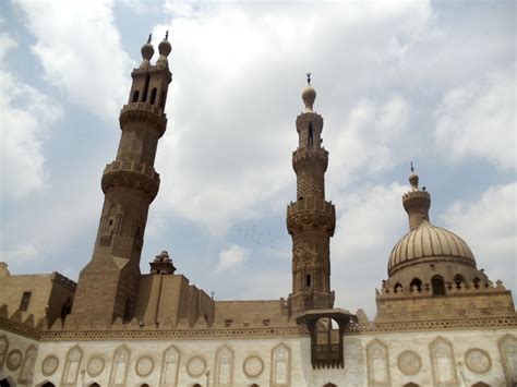 نقدم لكم قائمة كليات جامعة الأزهر المتاحة في تنسيق الثانوية الأزهرية 2020 ، للعام الدراسي الجديد وذلك عبر موقع التنسيق الإلكتروني وأيضا في معامل تنسيق الأزه. تاريخ الجامع الازهر