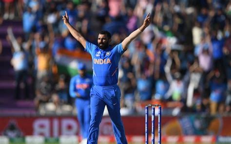 Shami and his elder brother hasib ahmad were questioned by the women's grievance cell of kolkata police on wednesday. Mohammed Shami's younger brother follow his footsteps ...