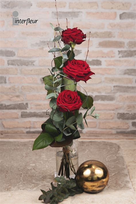 3 Rote Rosen Sagen Ich Liebe Dich Blumenstrauß Gestaffelt Gebunden