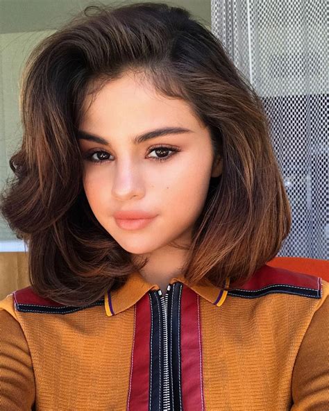 Contact selena gomez on messenger. Selena Gomez - Social Media Pics 06/15/2017